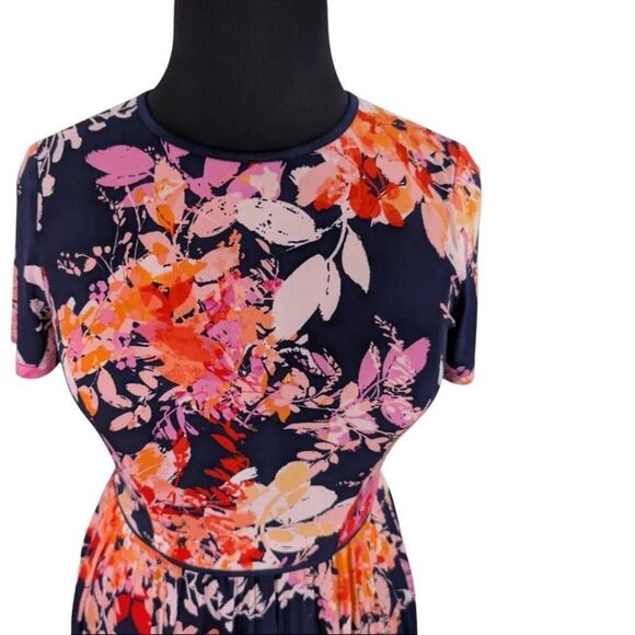 Maggy London 8 Pink Floral Dress Fit & Flare Career Office Event Vacation Travel - Picture 5 of 9